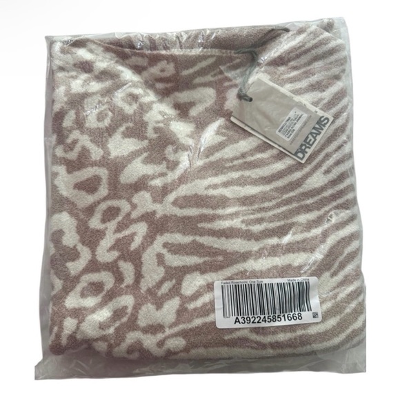 Barefoot Dreams CozyChic Ultra Lite Ocean Breeze Poncho - Picture 4 of 4